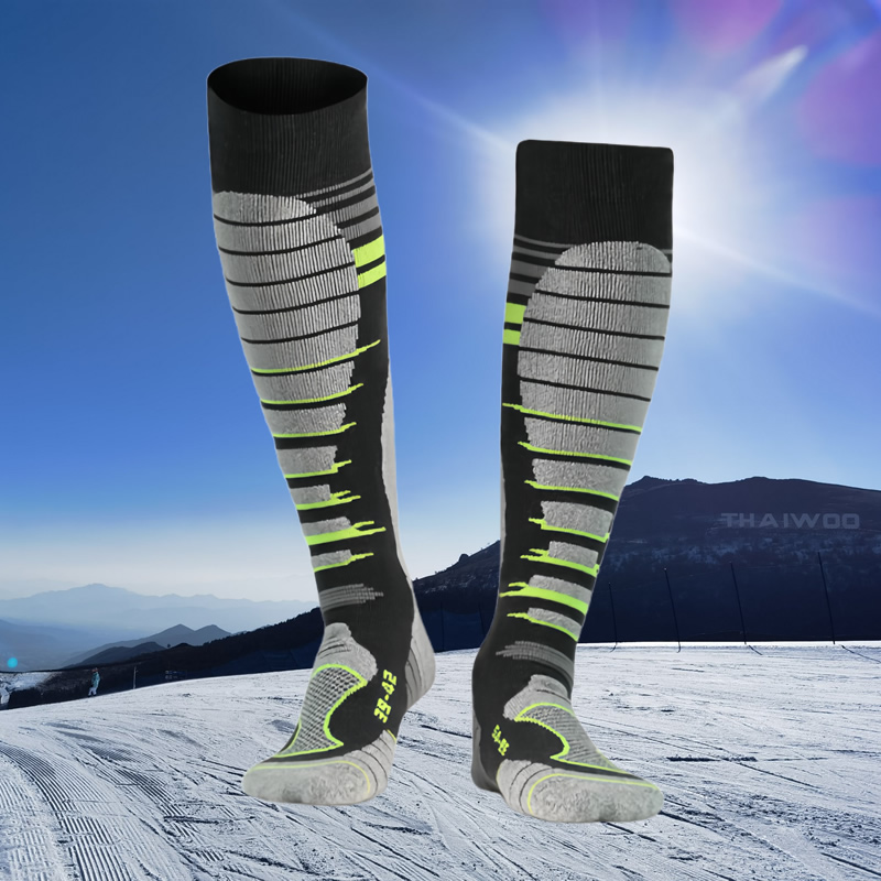 ميرينو الصوف التزلج الجوارب ال - مراجعة Sock Garter Men وسعره