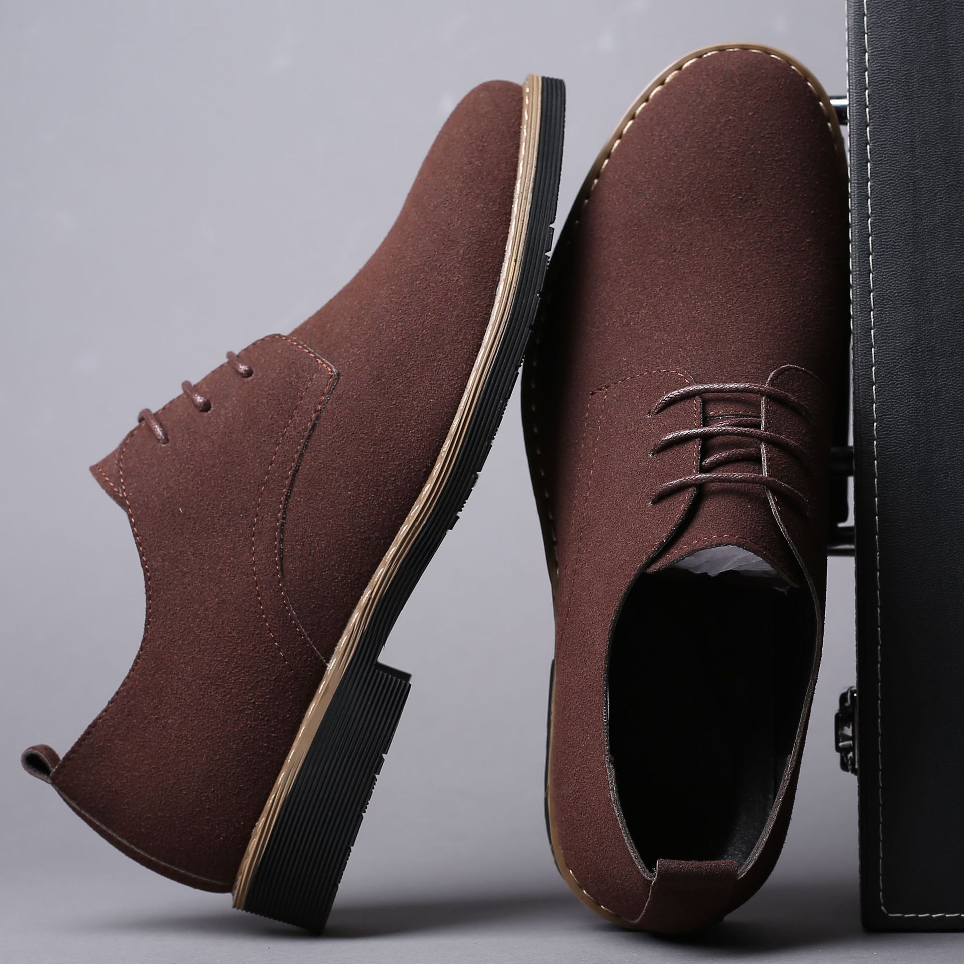 حجم كبير حذاء رجالي رسمي متجمد - مراجعة Men Formal Wear With Sneakers وسعره